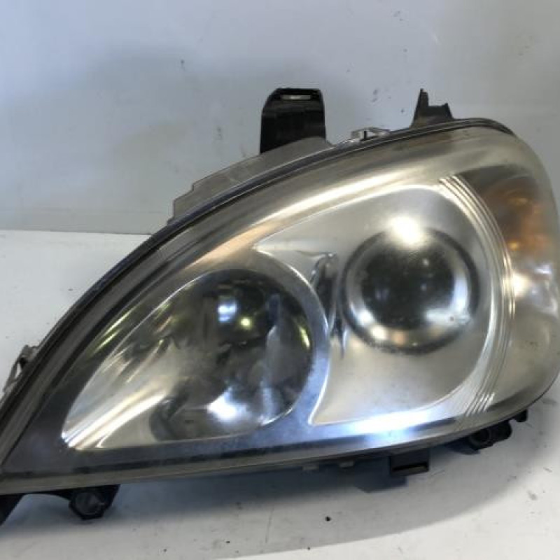Optique avant principal gauche (feux)(phare) MERCEDES CLASSE M 163