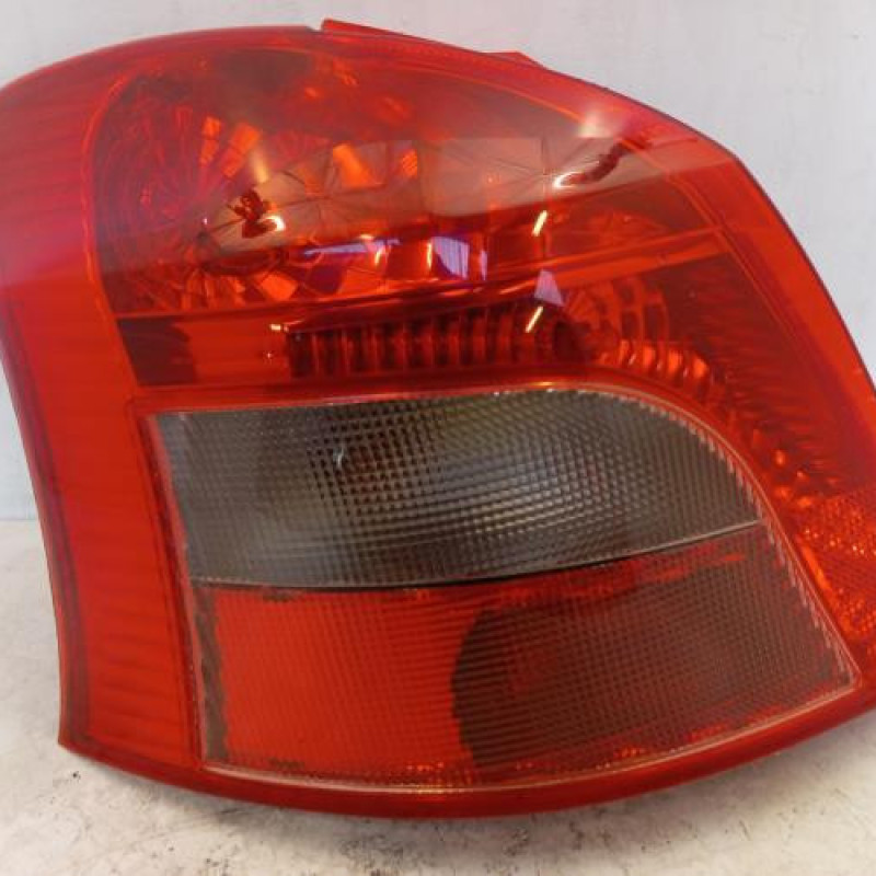 Feu arriere principal gauche (feux) TOYOTA YARIS 2