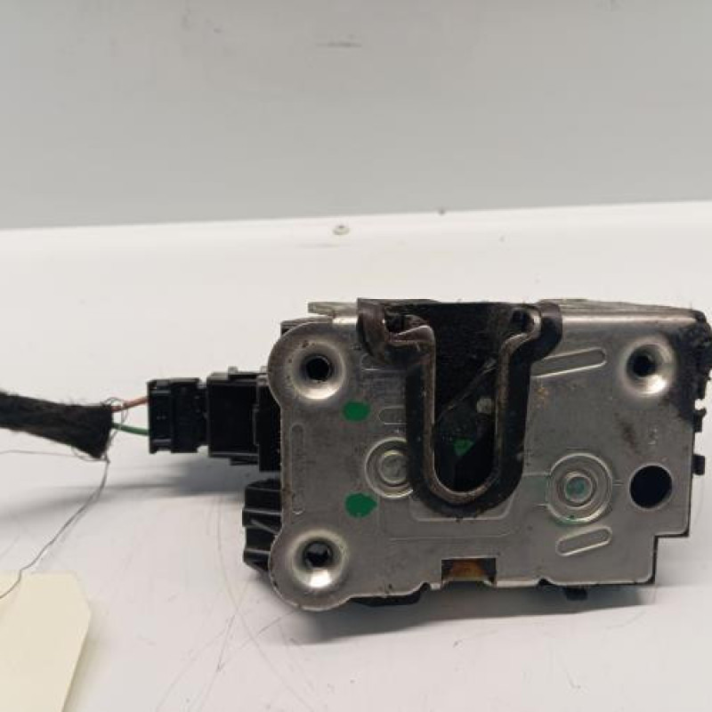 Serrure arriere droit DACIA DUSTER 1 Serrure arriere droit DACIA DUSTER 1