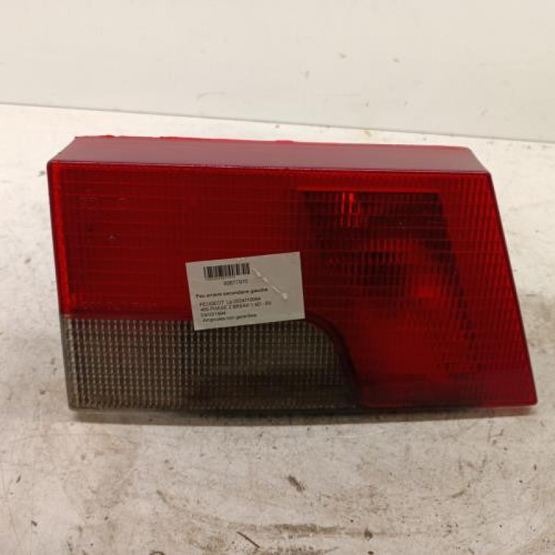 Feu arriere secondaire gauche (feux) PEUGEOT 405