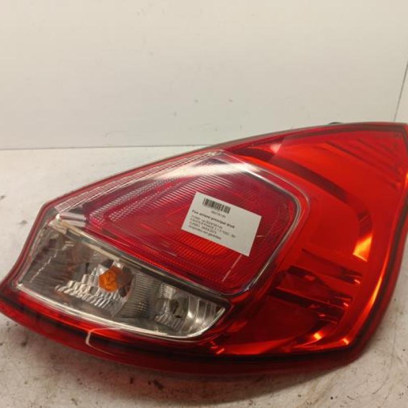 Feu arriere principal droit (feux) FORD FIESTA 6 Feu arriere principal droit (feux) FORD FIESTA 6