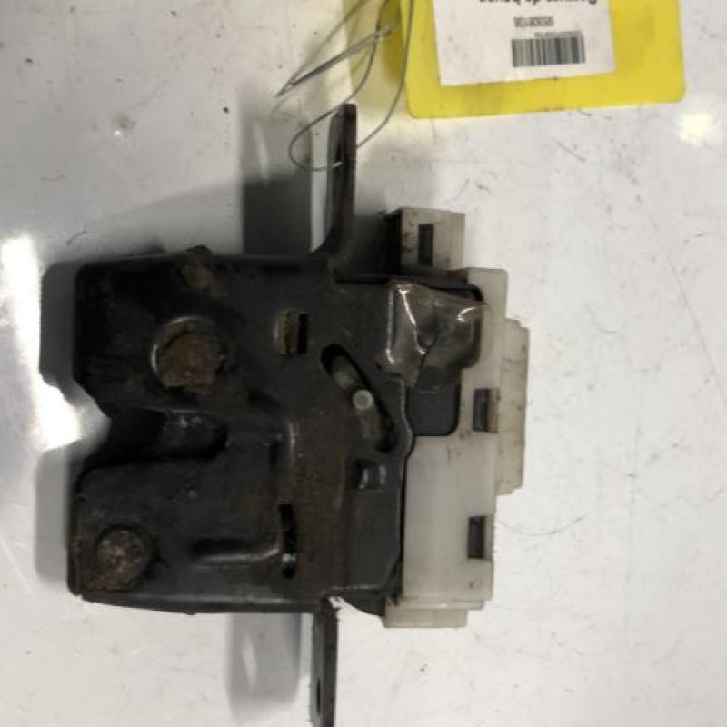 Serrure de hayon RENAULT SCENIC 2 Serrure de hayon RENAULT SCENIC 2