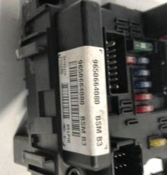 Boitier servitude moteur (BSM) PEUGEOT 206