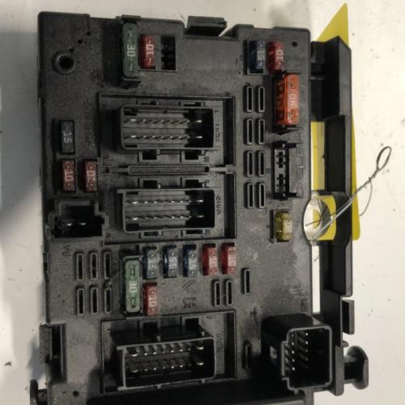 Boitier servitude moteur (BSM) PEUGEOT 307 Boitier servitude moteur (BSM) PEUGEOT 307