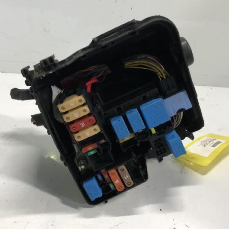 Boitier UCH RENAULT CLIO 4 Boitier UCH RENAULT CLIO 4