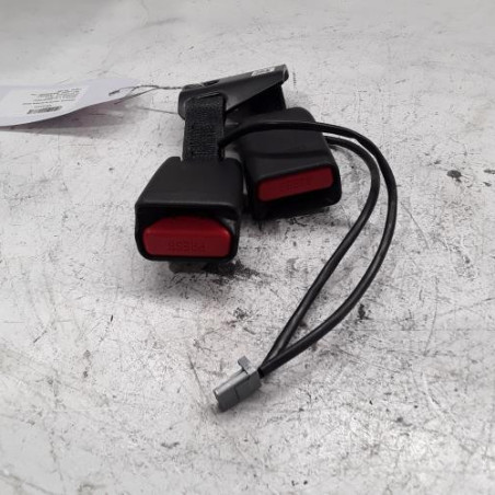 Attache ceinture arriere droit RENAULT MEGANE 5