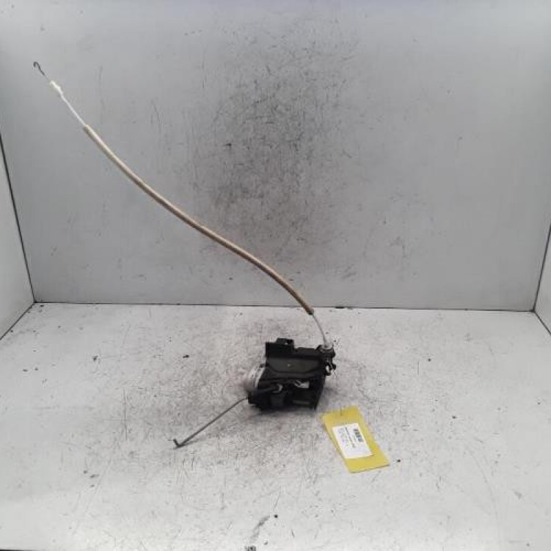 Serrure avant droit AUDI A4 1