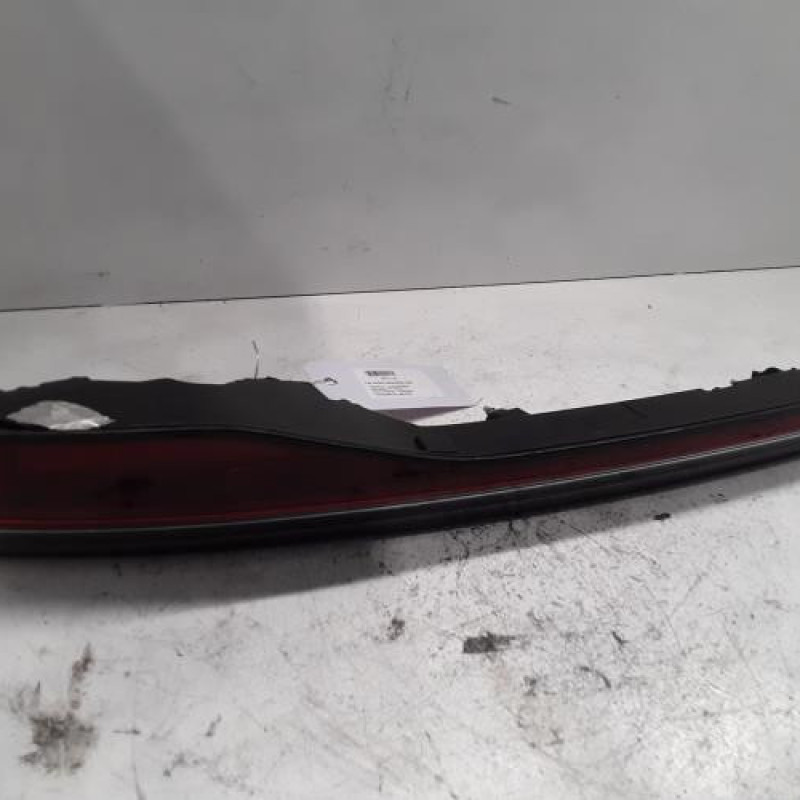 Feu arriere secondaire droit (feux) RENAULT MEGANE 5 Feu arriere secondaire droit (feux) RENAULT MEGANE 5
