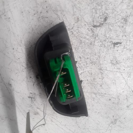 Interrupteur de leve vitre avant droit CITROEN C1 1