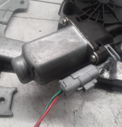 Leve vitre electrique avant droit CITROEN C1 1