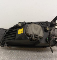 Optique avant principal droit (feux)(phare) FORD FIESTA 4