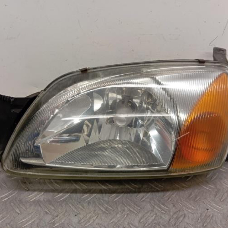Optique avant principal gauche (feux)(phare) FORD FIESTA 4