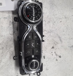 Commande chauffage RENAULT CAPTUR 1 Photo n°1