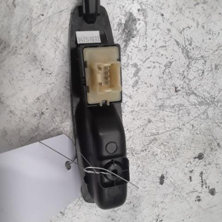 Interrupteur de leve vitre arriere droit RENAULT CAPTUR 1