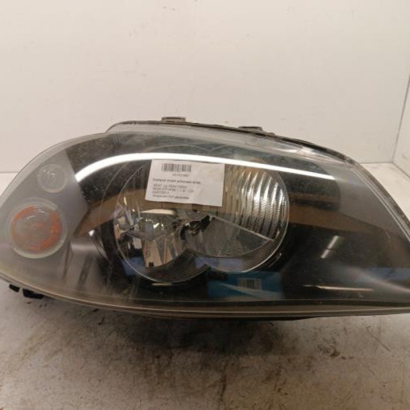 Optique avant principal droit (feux)(phare) SEAT IBIZA 3