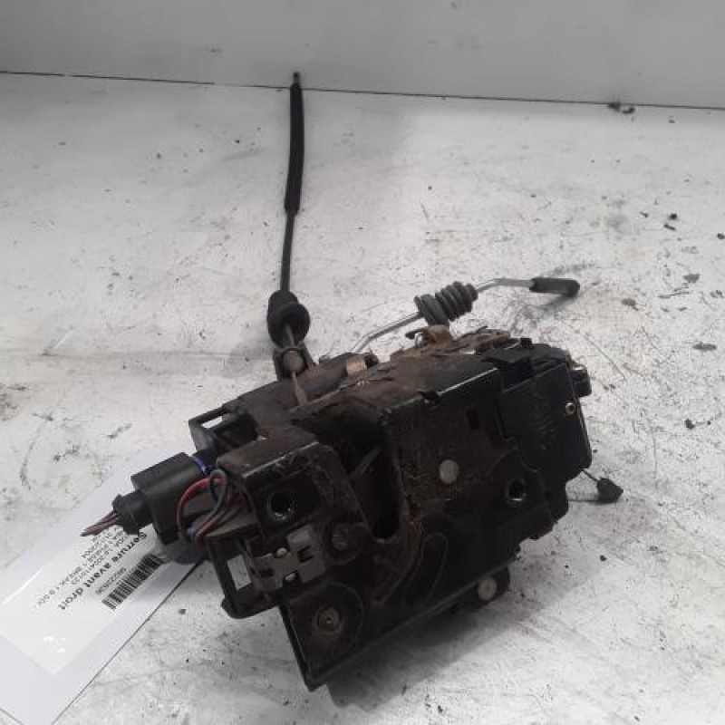 Serrure avant droit SKODA FABIA 1 Serrure avant droit SKODA FABIA 1