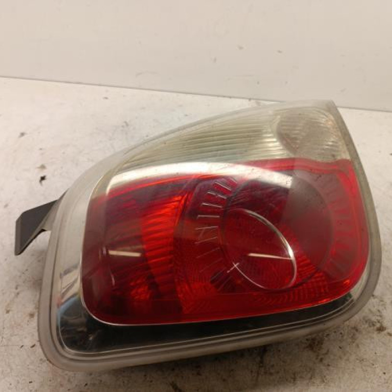 Feu arriere principal gauche (feux) FIAT 500 2 Feu arriere principal gauche (feux) FIAT 500 2