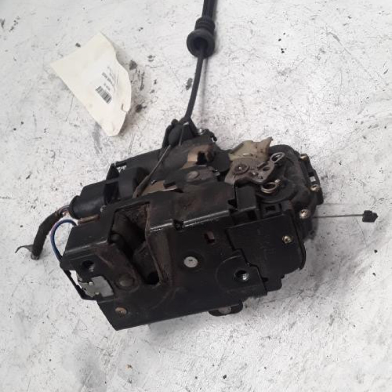 Serrure avant droit SKODA FABIA 1 Serrure avant droit SKODA FABIA 1