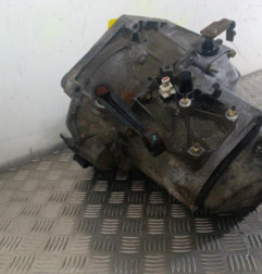 Boite de vitesses PEUGEOT 106 Photo n°4