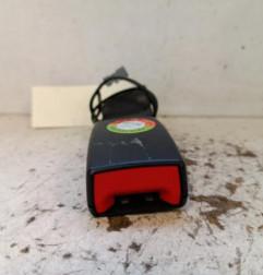 Attache ceinture arriere centrale OPEL CORSA E Photo n°3