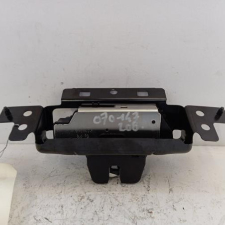 Serrure de hayon PEUGEOT 208 1