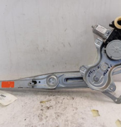 Leve vitre electrique avant gauche TOYOTA YARIS 2 Photo n°1