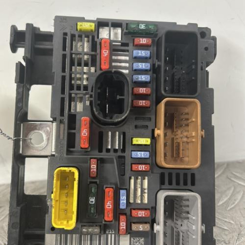 Boitier servitude moteur (BSM) PEUGEOT 3008 1 Boitier servitude moteur (BSM) PEUGEOT 3008 1
