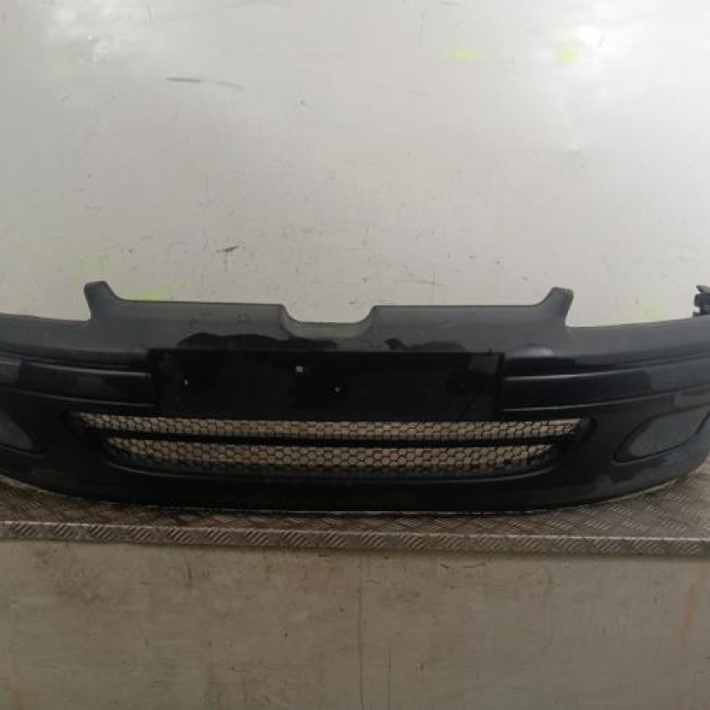 Pare choc avant PEUGEOT 106 Pare choc avant PEUGEOT 106
