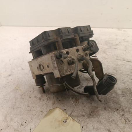 Bloc ABS (freins anti-blocage) TOYOTA YARIS VERSO