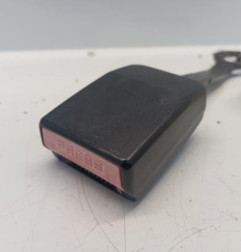 Attache ceinture avant droit DACIA DOKKER Photo n°1