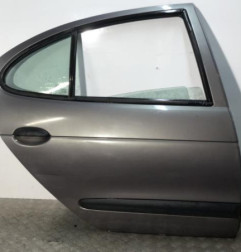 Porte arriere droit RENAULT MEGANE 1 Photo n°1