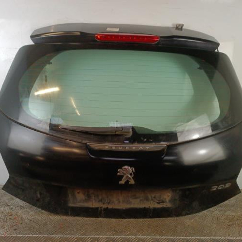 Malle/Hayon arriere PEUGEOT 208 1