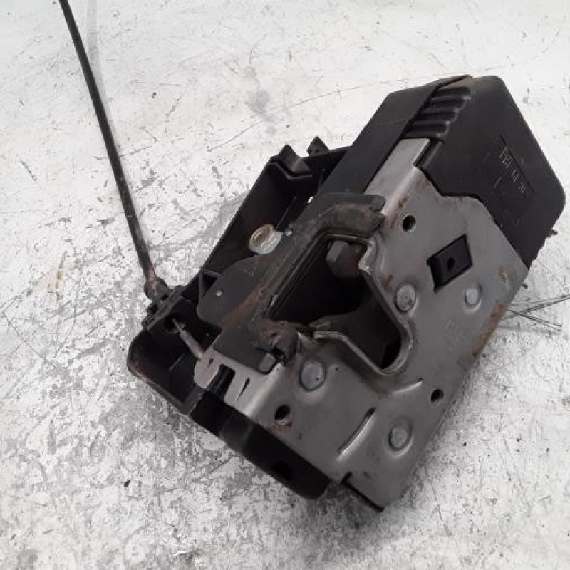 Serrure avant droit RENAULT TRAFIC 2