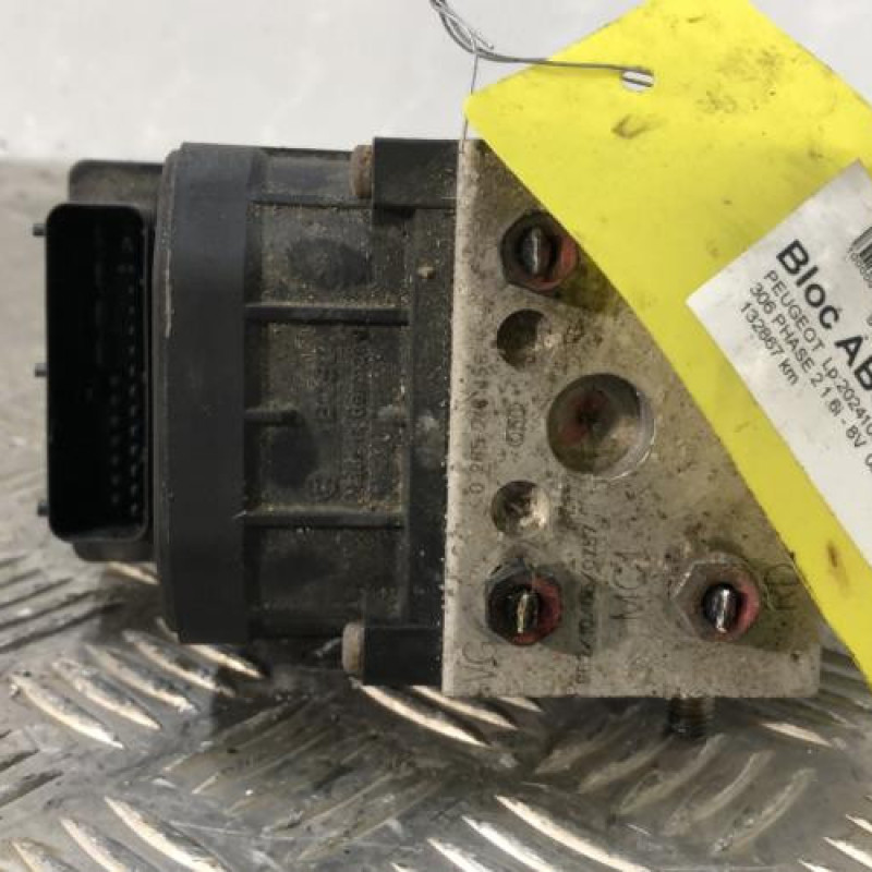 Bloc ABS (freins anti-blocage) PEUGEOT 306 Bloc ABS (freins anti-blocage) PEUGEOT 306