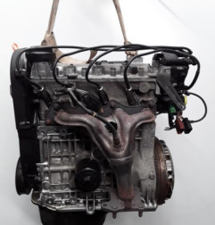Moteur VOLKSWAGEN POLO 3 Photo n°1