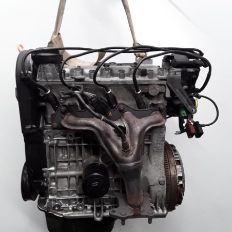 Moteur VOLKSWAGEN POLO 3 Photo n°1
