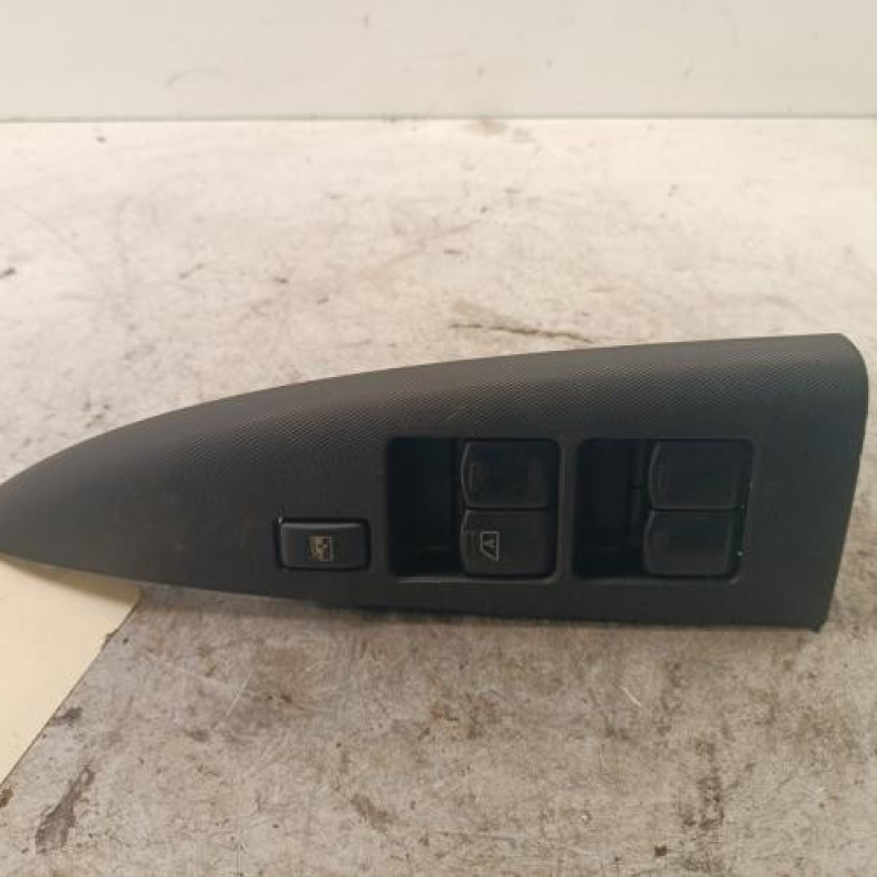 Interrupteur de leve vitre avant gauche NISSAN NOTE 1