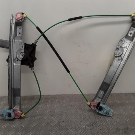 Leve vitre electrique avant gauche OPEL CORSA D Photo n°1