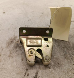 Serrure de hayon PEUGEOT 205