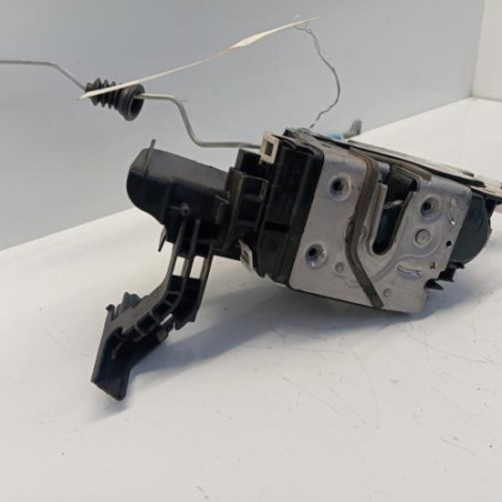 Serrure avant gauche MERCEDES CLASSE A 176
