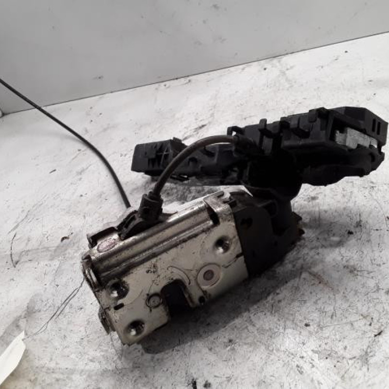 Serrure avant gauche RENAULT GRAND SCENIC 2