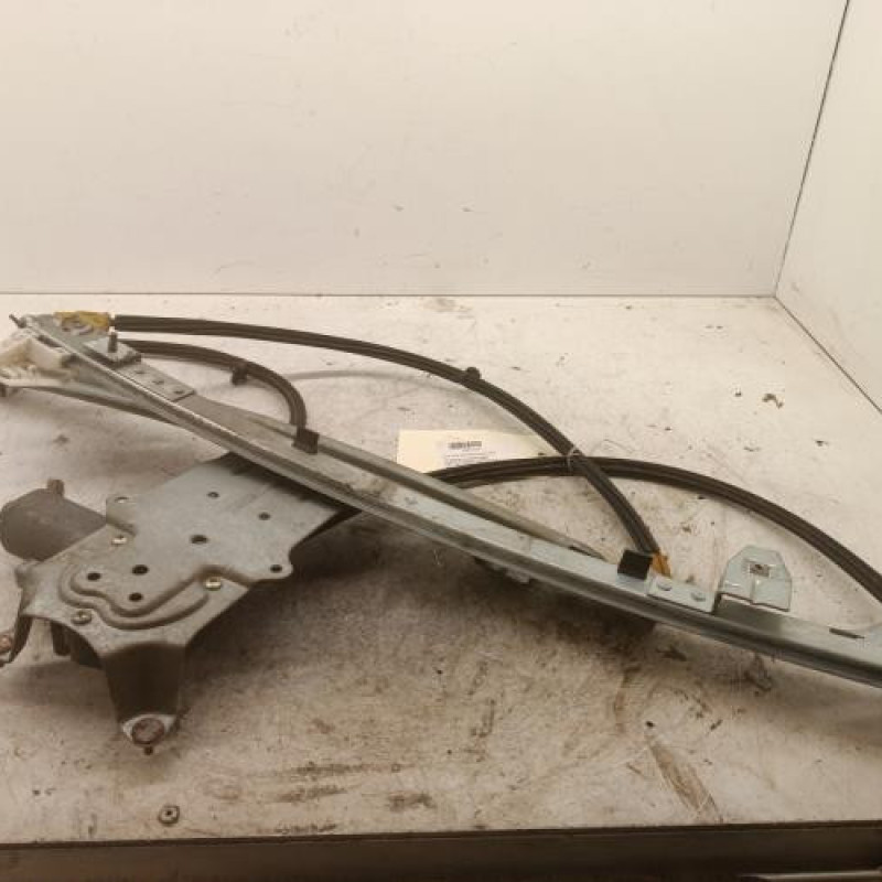 Leve vitre electrique avant droit CITROEN XSARA PICASSO