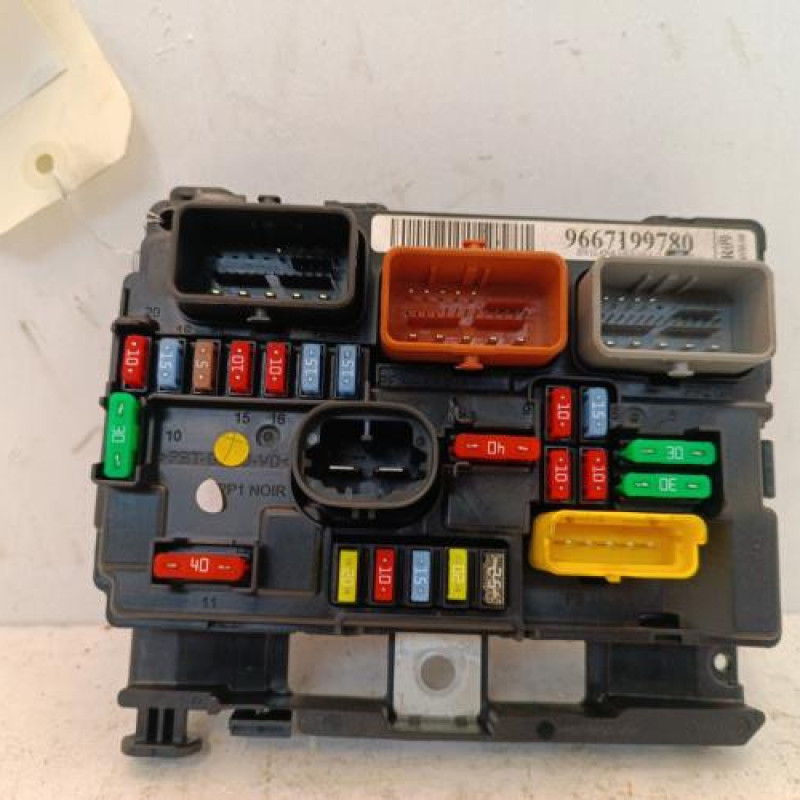Boitier servitude moteur (BSM) CITROEN C3 2 Boitier servitude moteur (BSM) CITROEN C3 2