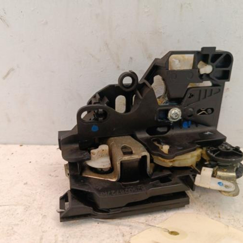 Serrure arriere droit DACIA SANDERO 2 Serrure arriere droit DACIA SANDERO 2