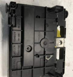Boitier servitude moteur (BSM) PEUGEOT 308 1 SW Photo n°3
