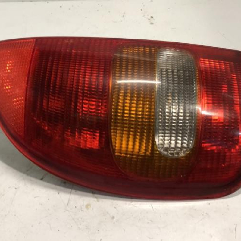 Feu arriere principal gauche (feux) OPEL CORSA B Feu arriere principal gauche (feux) OPEL CORSA B