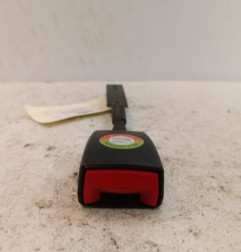 Attache ceinture avant gauche VOLKSWAGEN CADDY 3