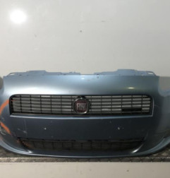 Pare choc avant FIAT GRANDE PUNTO Photo n°1