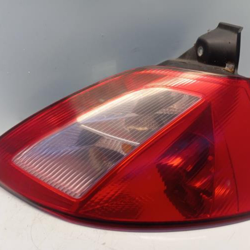 Feu arriere principal droit (feux) RENAULT MEGANE 2 Feu arriere principal droit (feux) RENAULT MEGANE 2