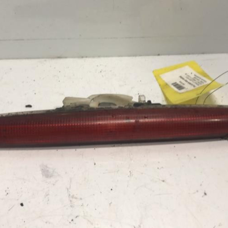 Feu arriere stop central RENAULT SCENIC 1 Feu arriere stop central RENAULT SCENIC 1